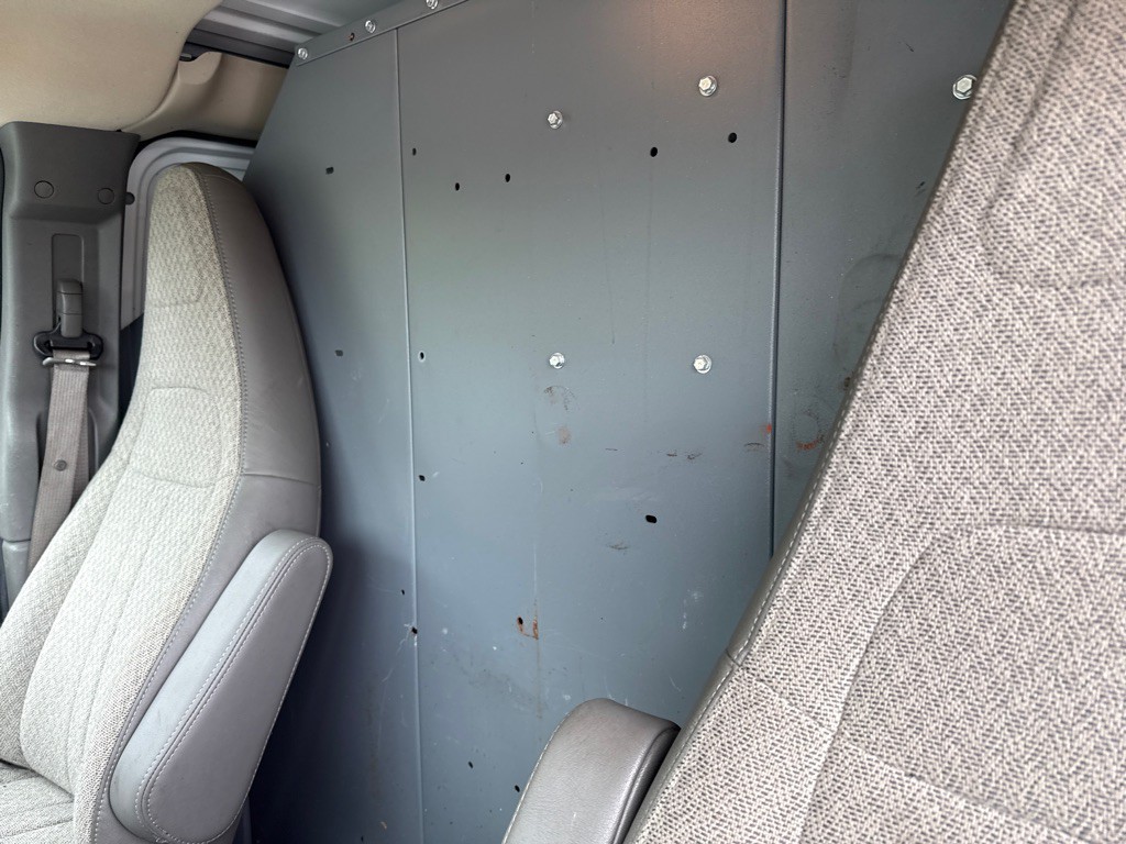 2020 Chevrolet Express Image 9