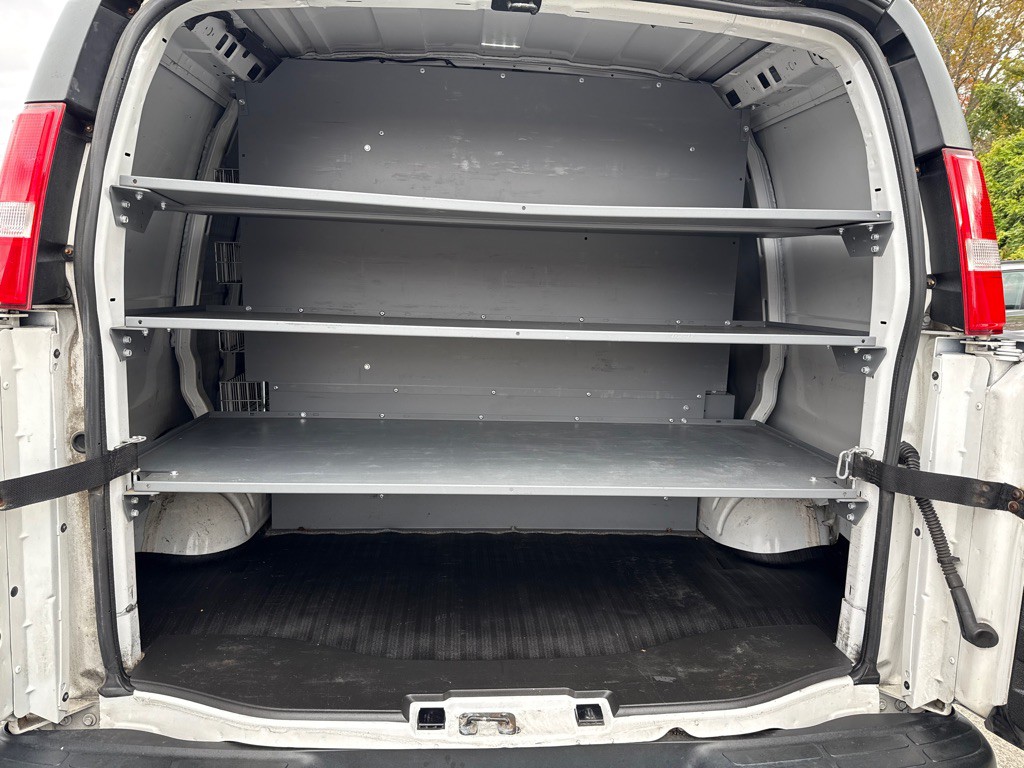 2020 Chevrolet Express Image 10