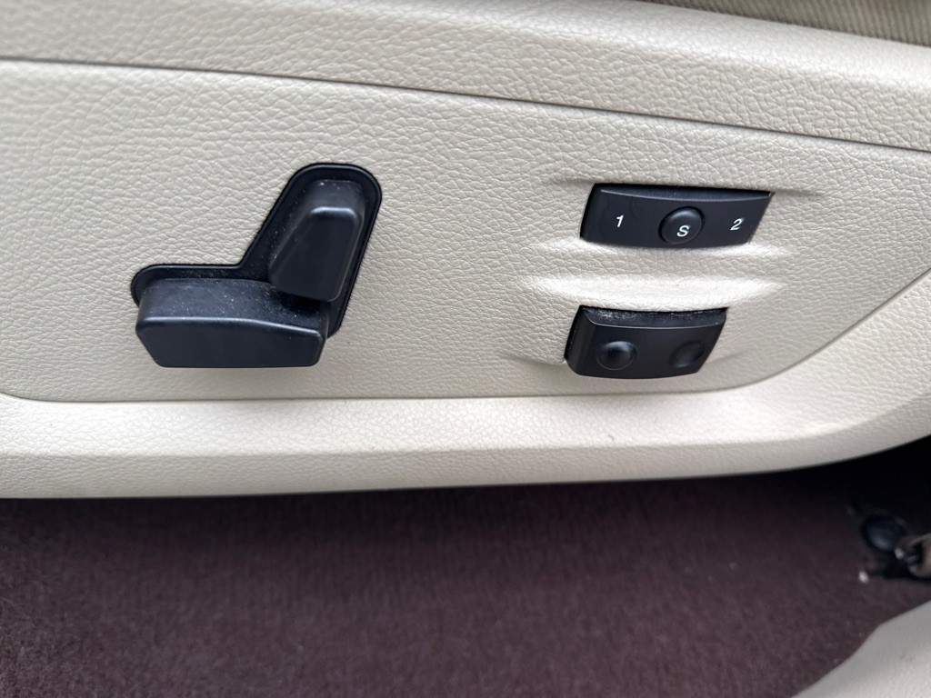 2013 RAM 1500 Image 9