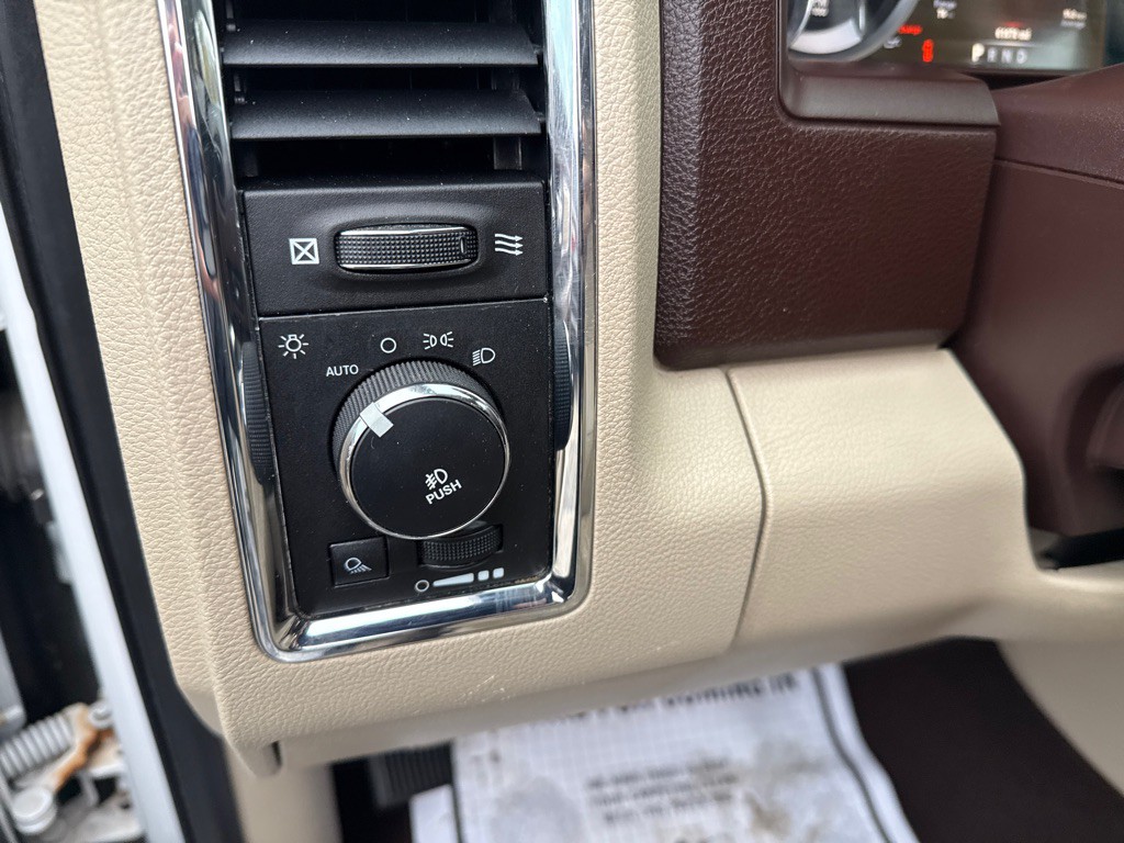 2013 RAM 1500 Image 10