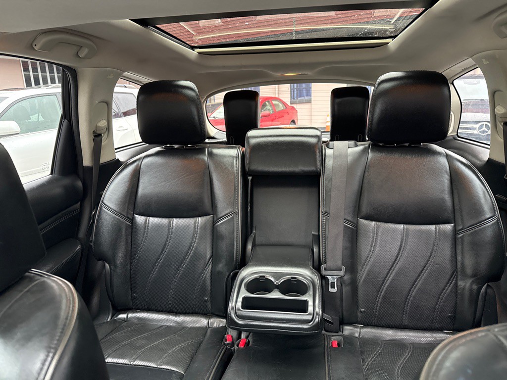 2013 INFINITI JX35 Image 13