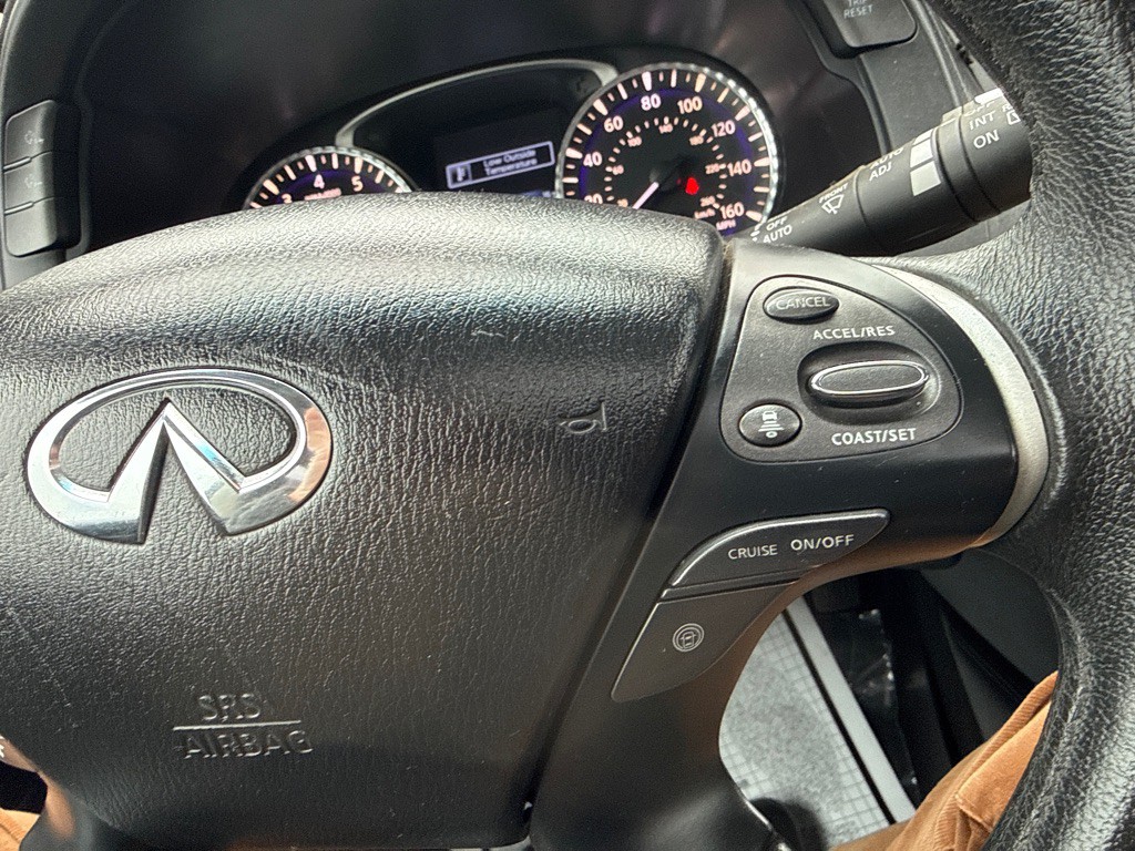 2013 INFINITI JX35 Image 16