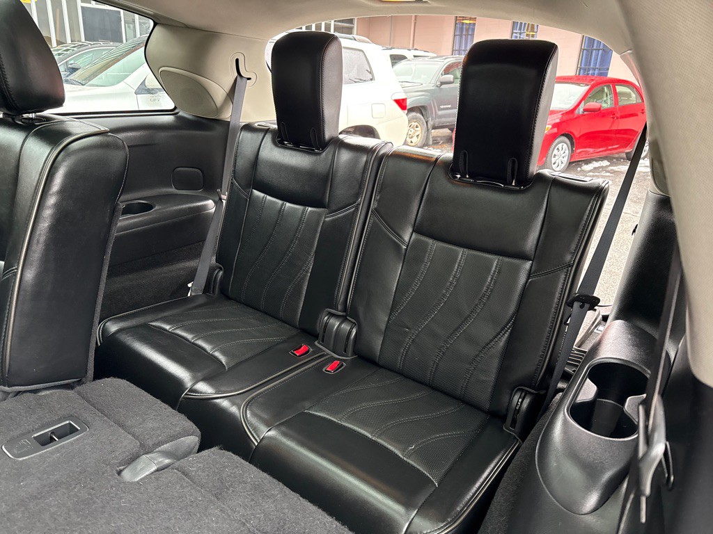 2013 INFINITI JX35 Image 30