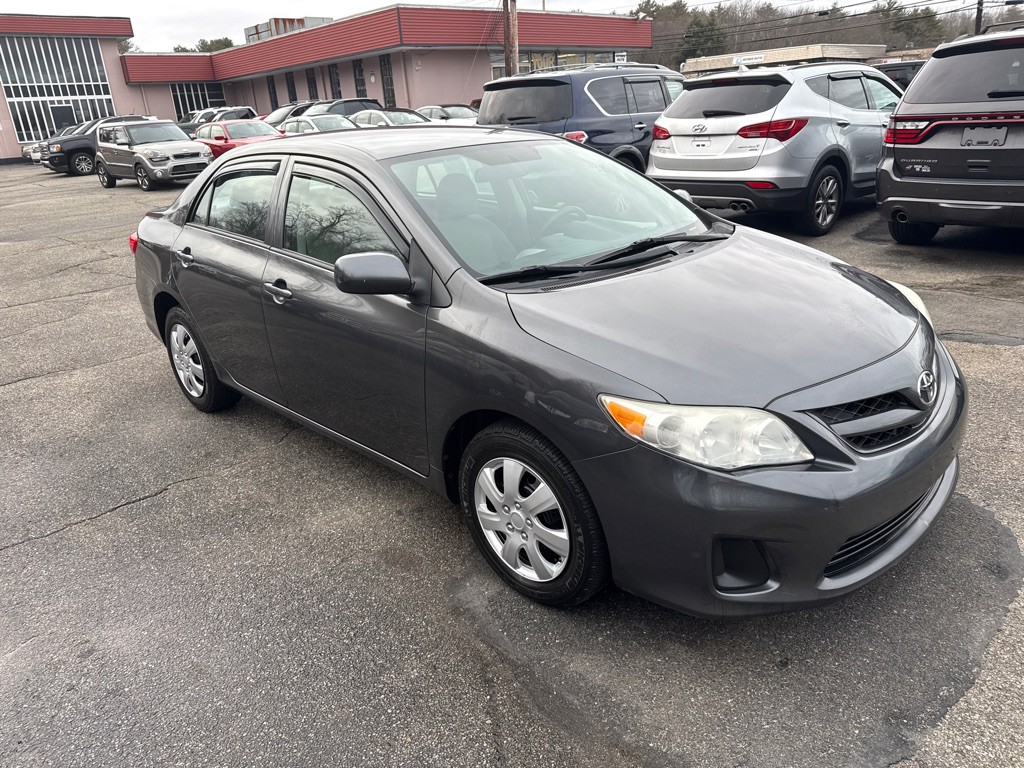 2012 Toyota Corolla Image 2