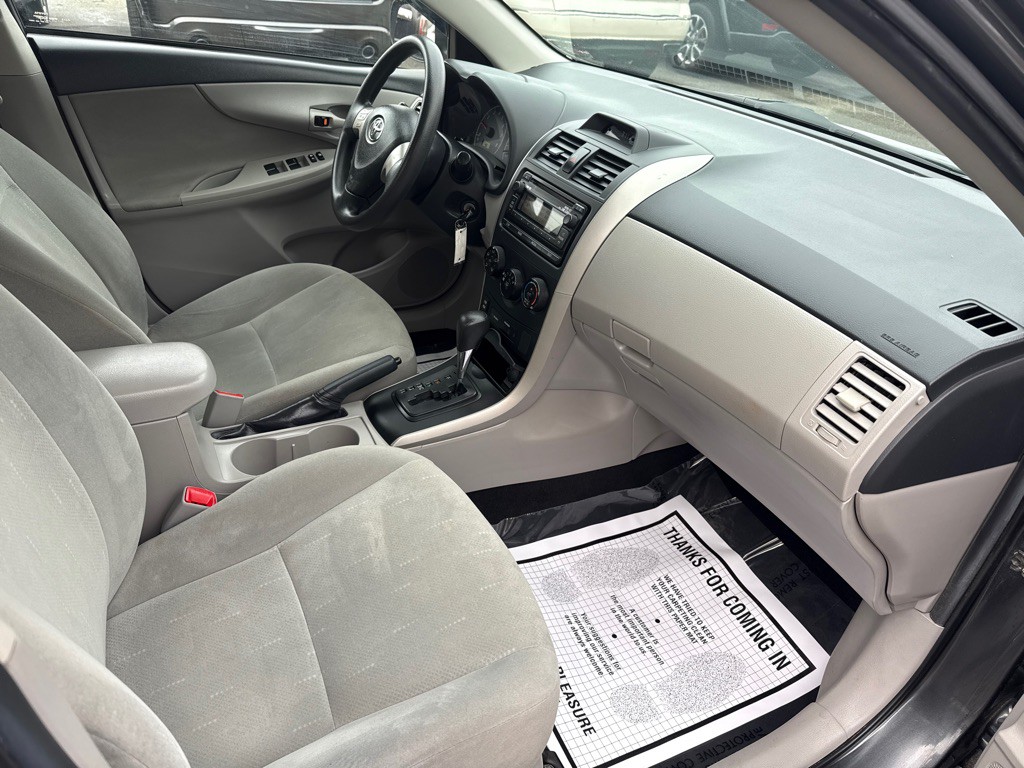 2012 Toyota Corolla Image 18