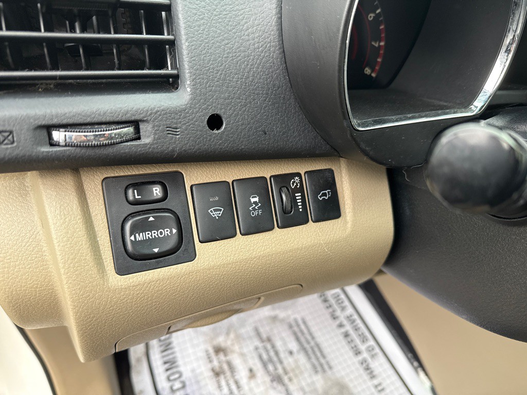 2013 Toyota Highlander Image 8