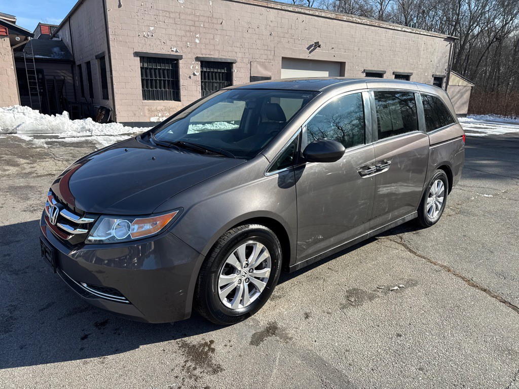 2016 Honda Odyssey Image 1