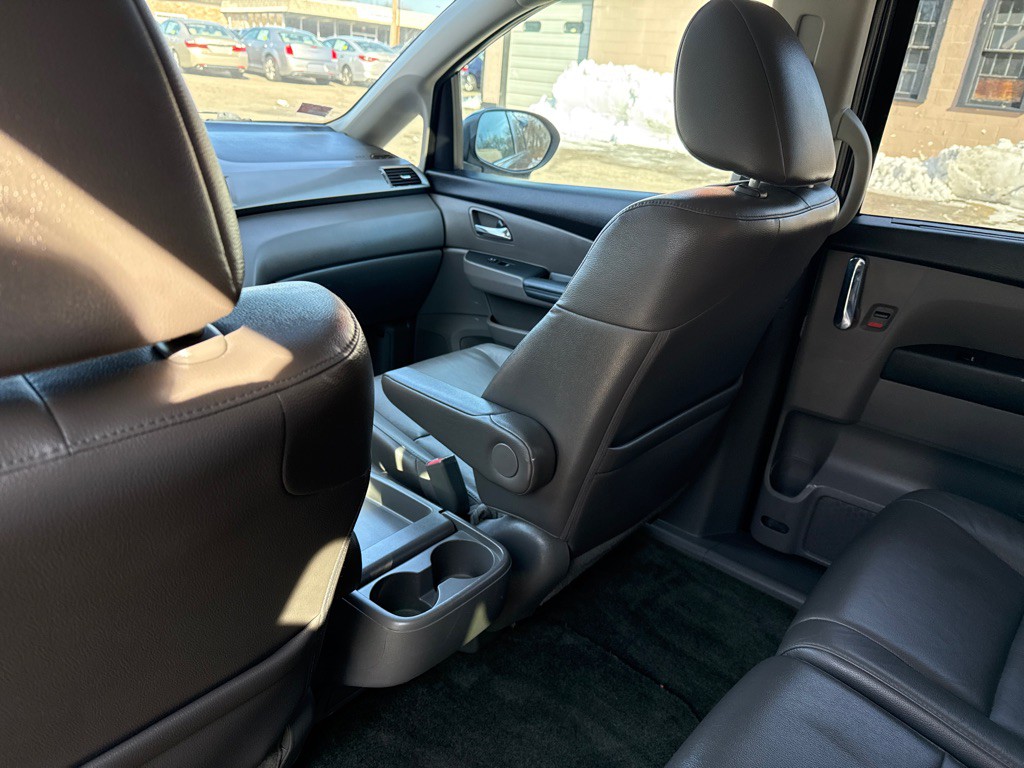 2016 Honda Odyssey Image 24