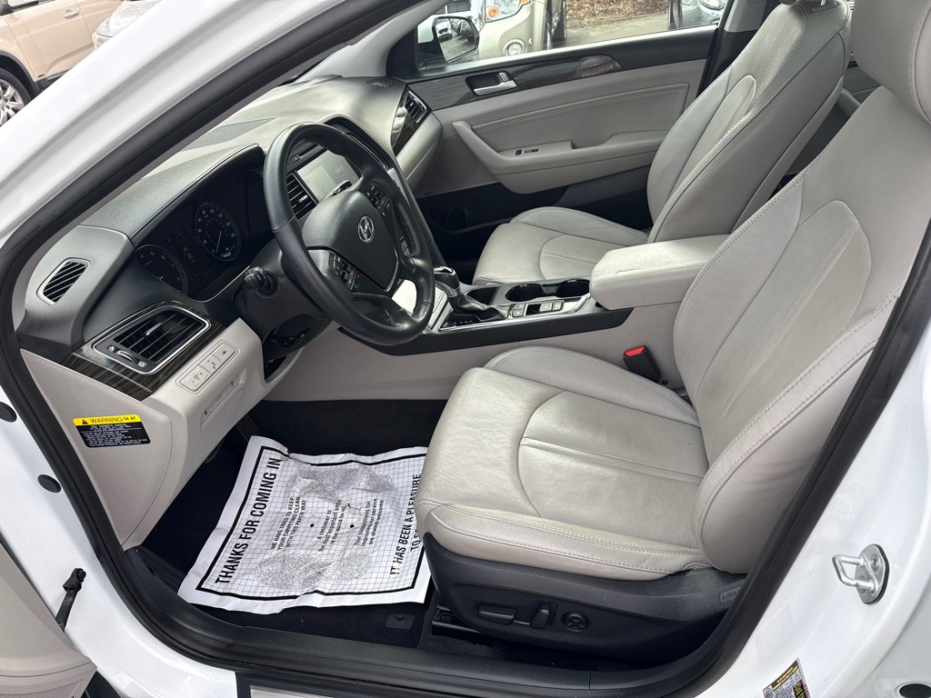 2016 Hyundai Sonata Image 6