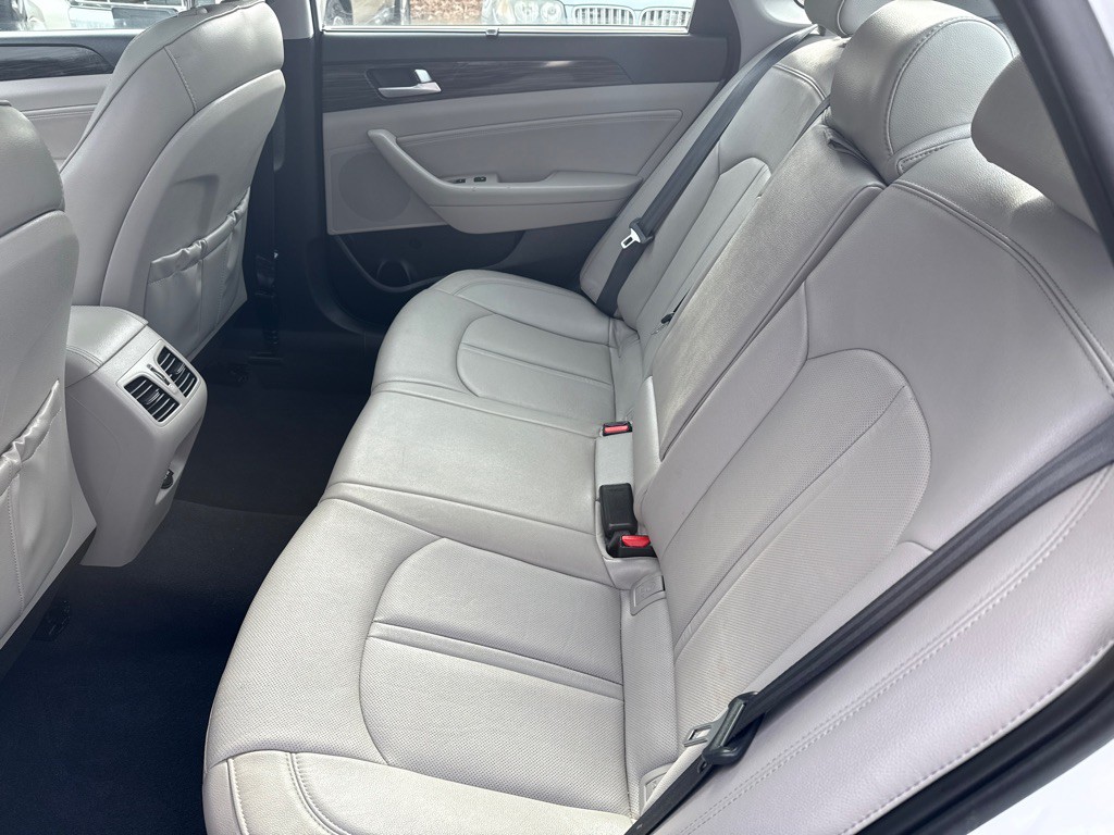 2016 Hyundai Sonata Image 23