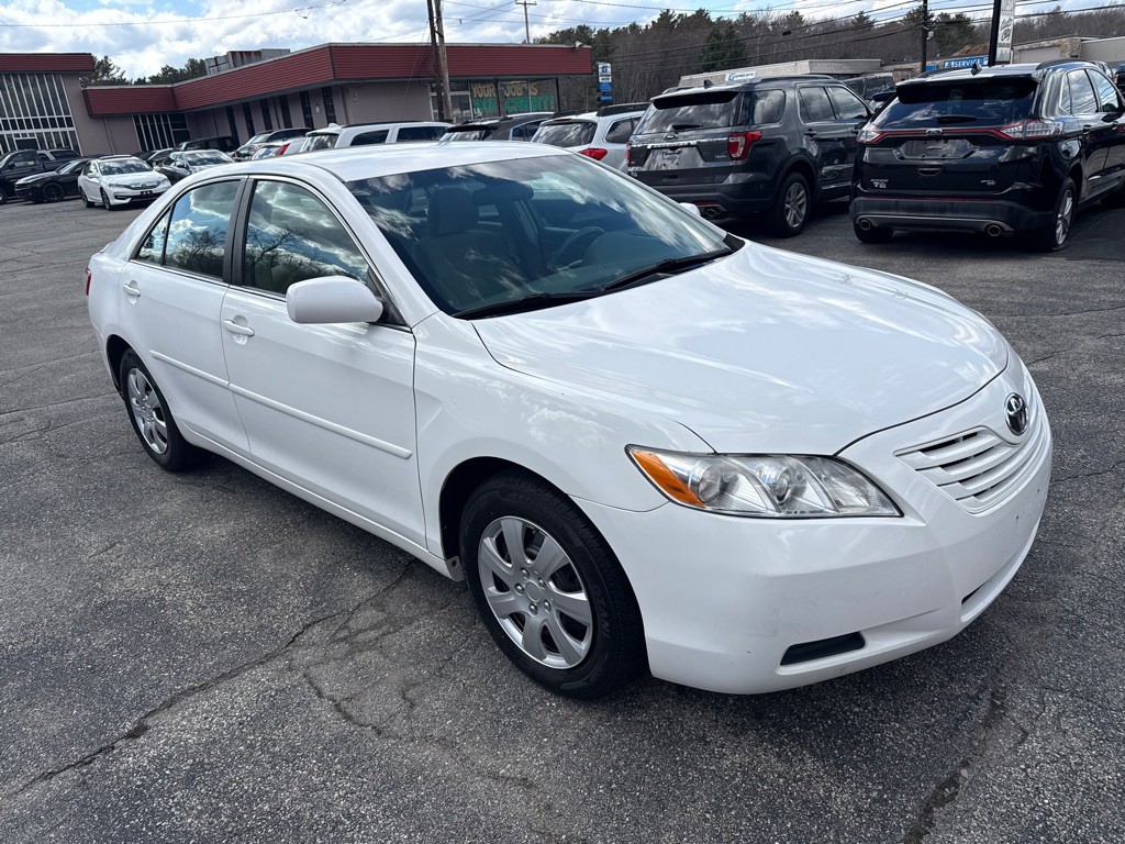 2009 Toyota Camry Image 2