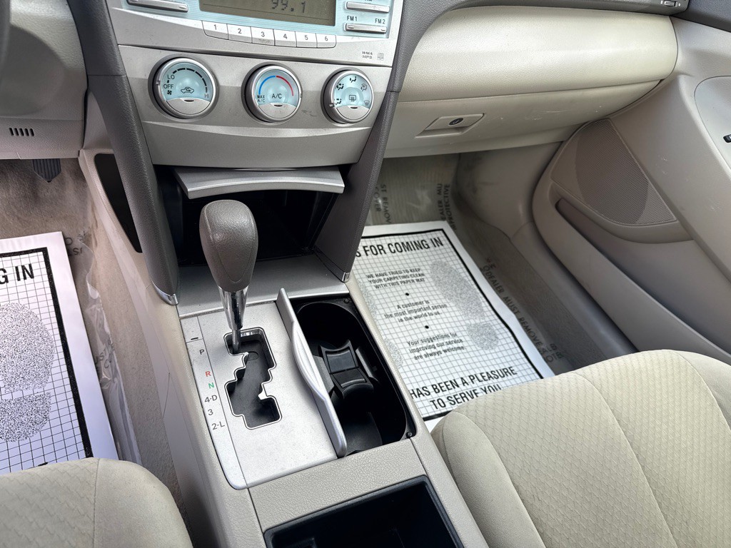 2009 Toyota Camry Image 11