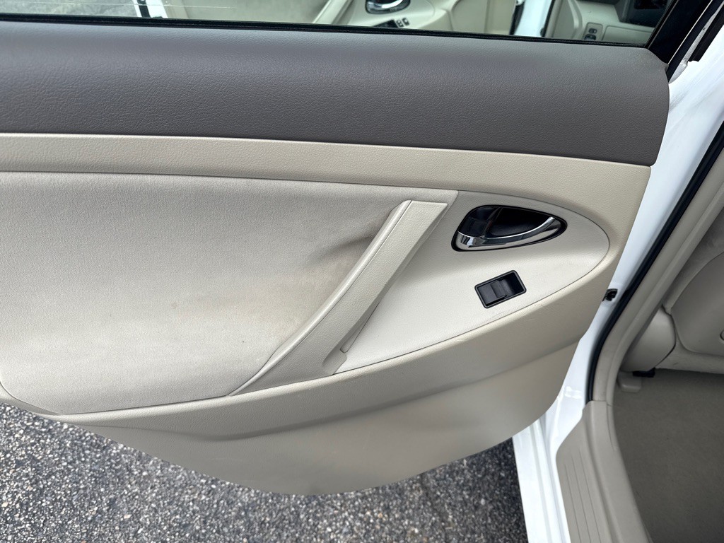 2009 Toyota Camry Image 16