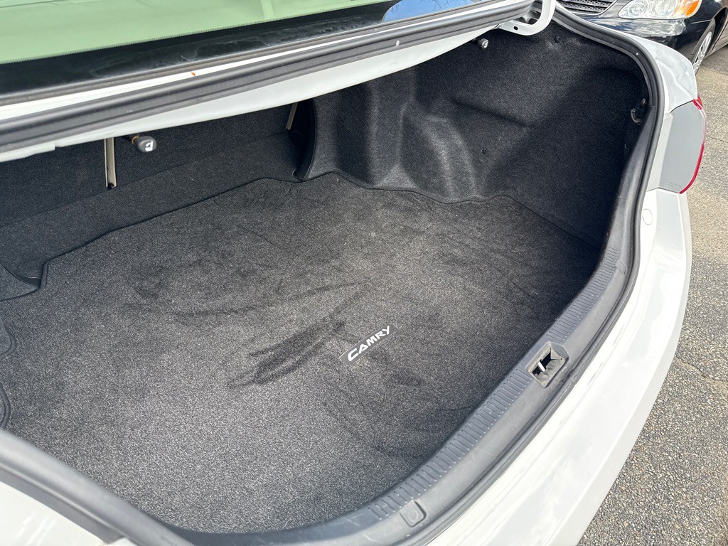 2009 Toyota Camry Image 17