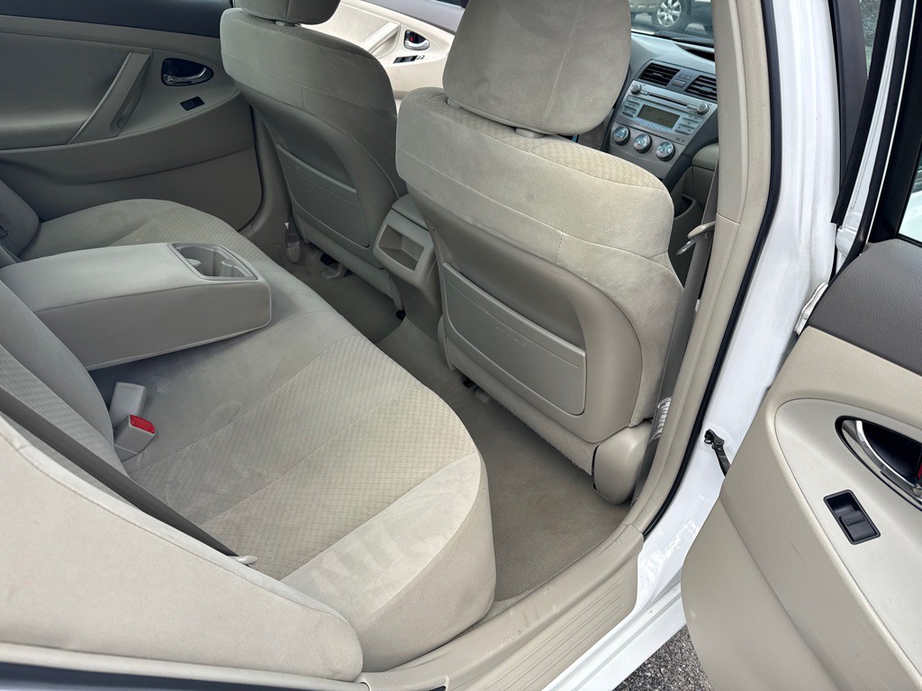 2009 Toyota Camry Image 18