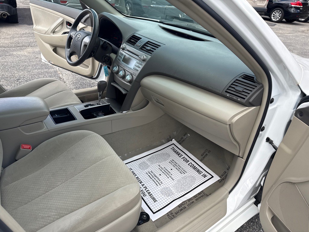 2009 Toyota Camry Image 20