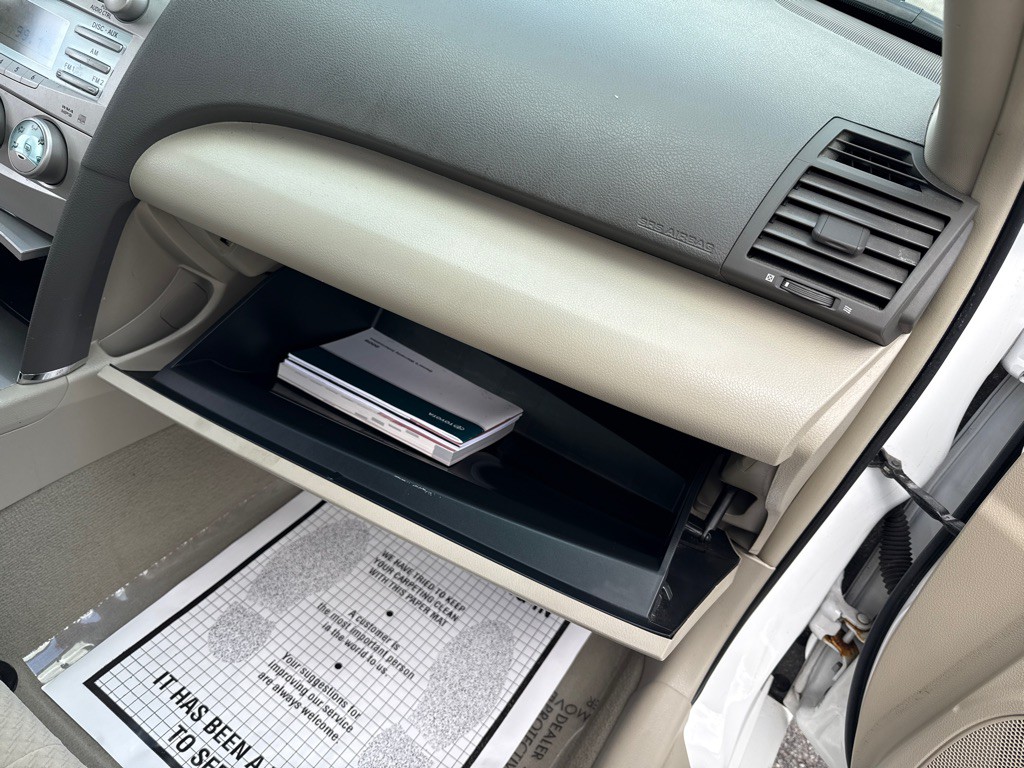 2009 Toyota Camry Image 22