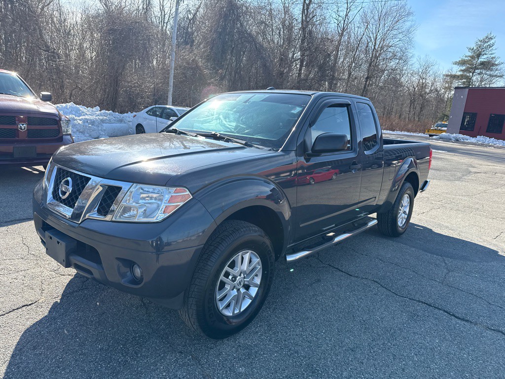 2015 Nissan Frontier Image 1