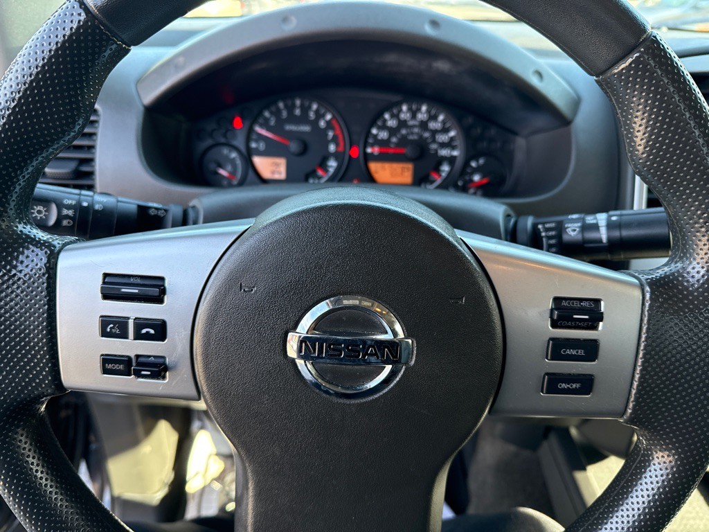 2015 Nissan Frontier Image 8