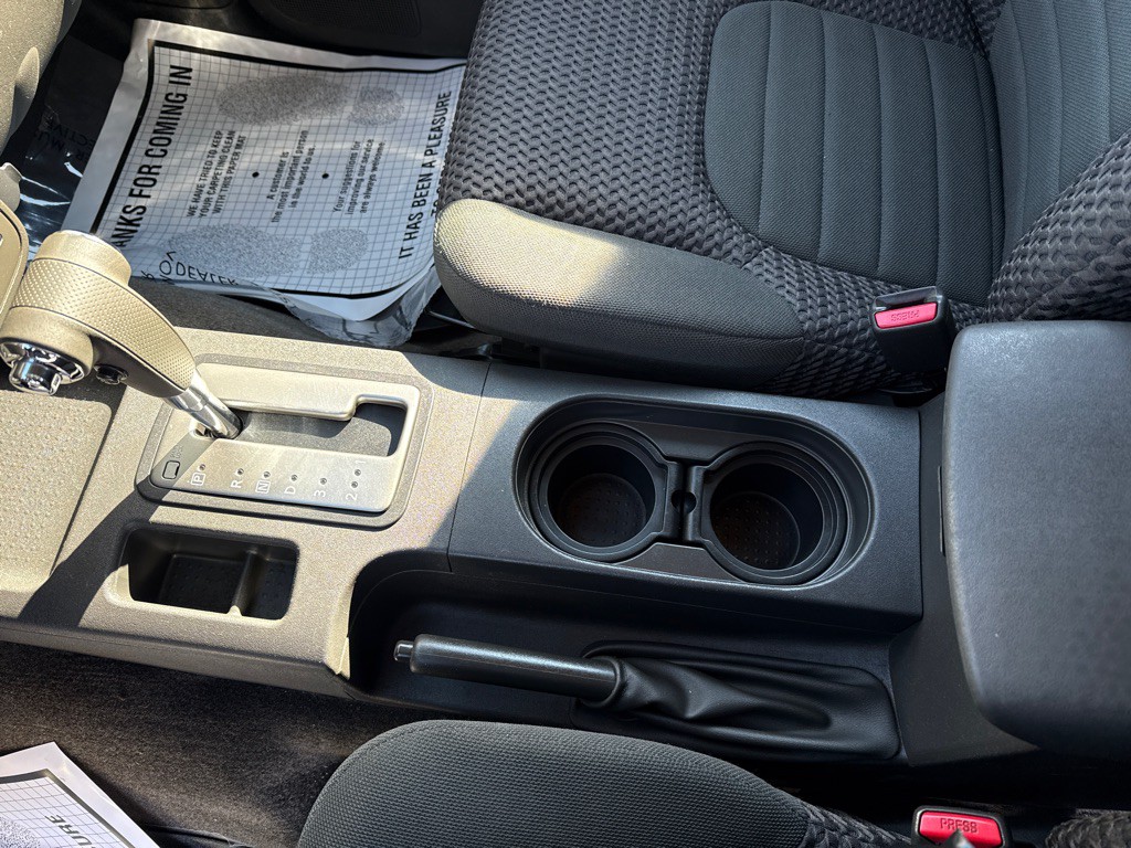 2015 Nissan Frontier Image 16