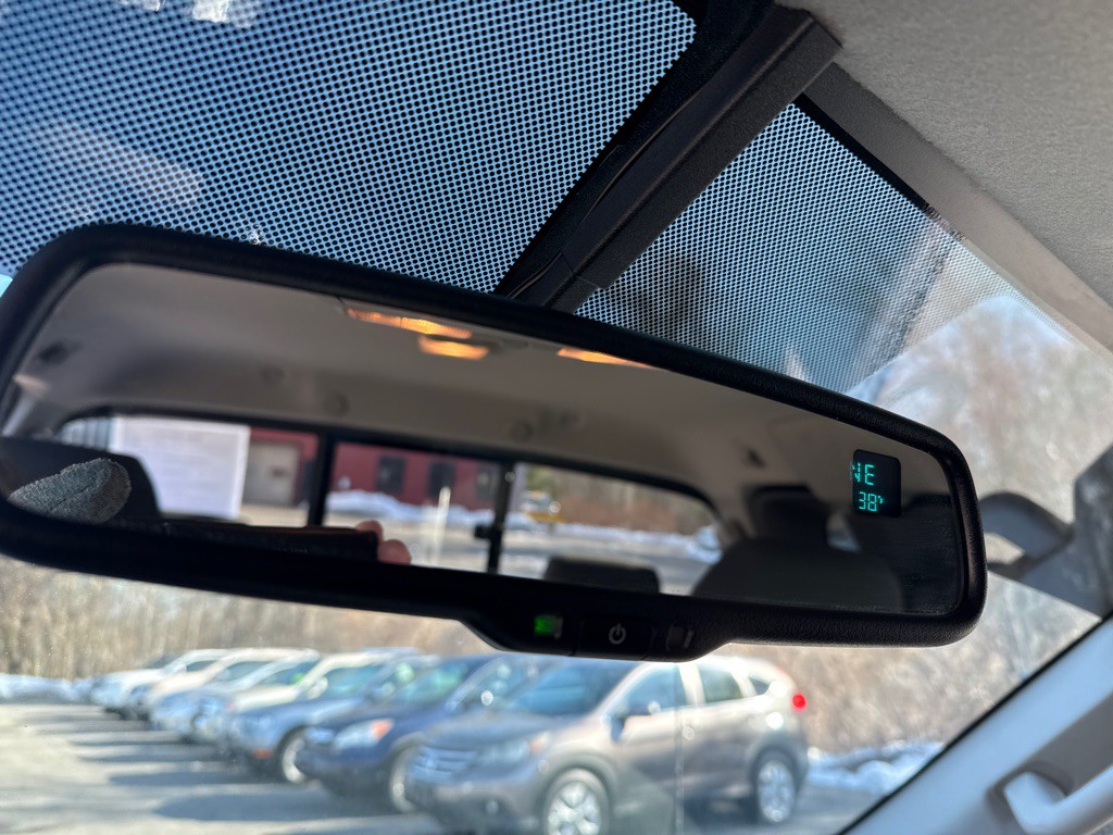 2015 Nissan Frontier Image 17