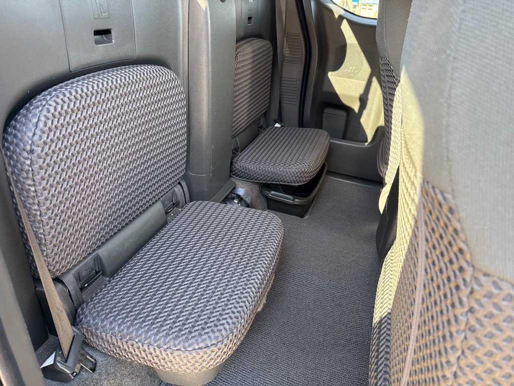 2015 Nissan Frontier Image 23