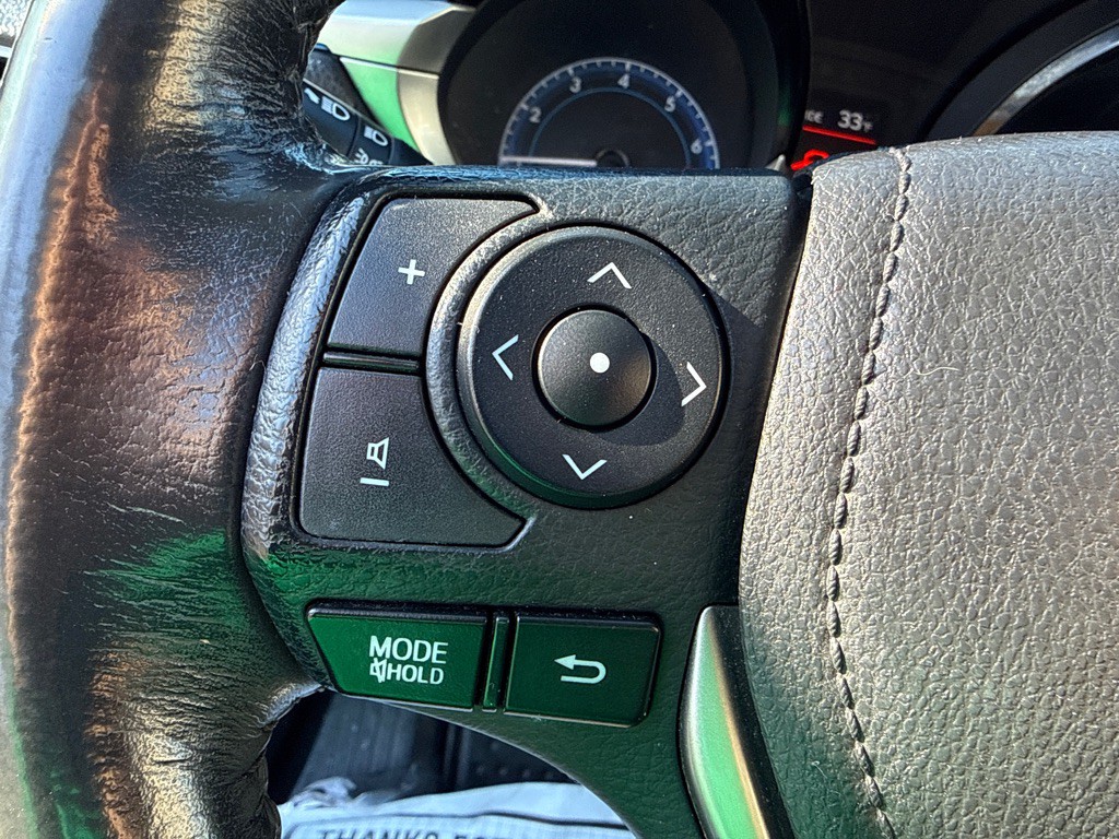 2016 Toyota Corolla Image 10