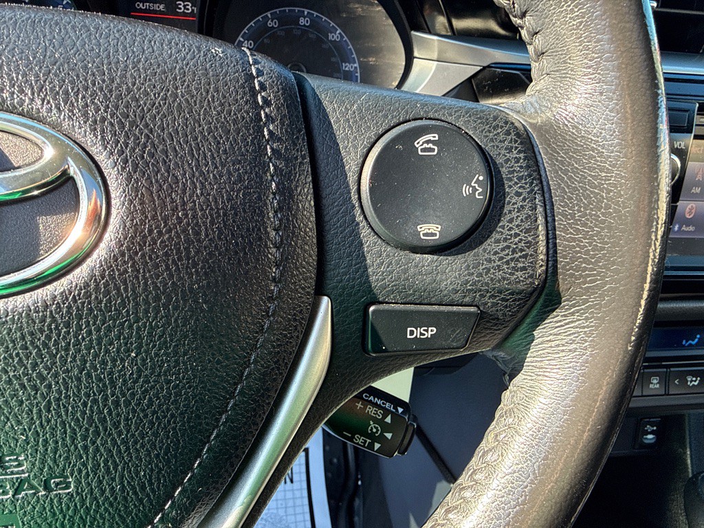 2016 Toyota Corolla Image 11