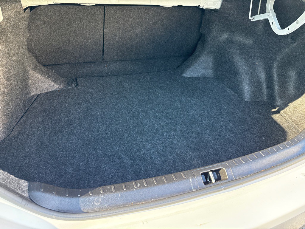 2016 Toyota Corolla Image 19