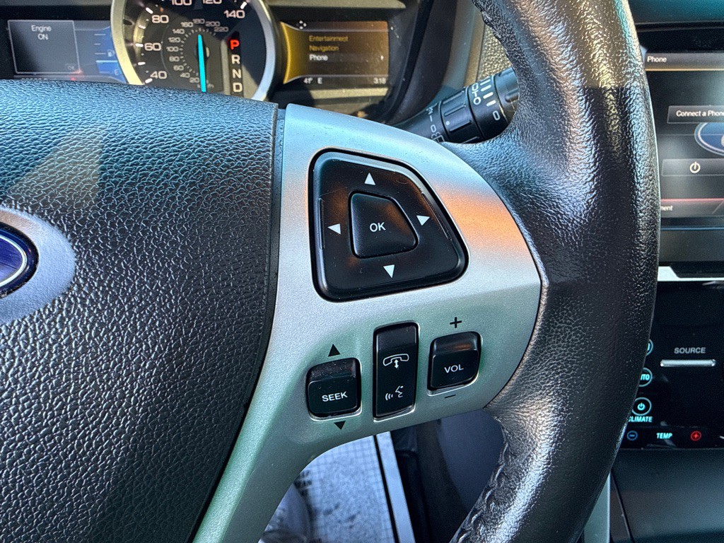 2015 Ford Explorer Image 12