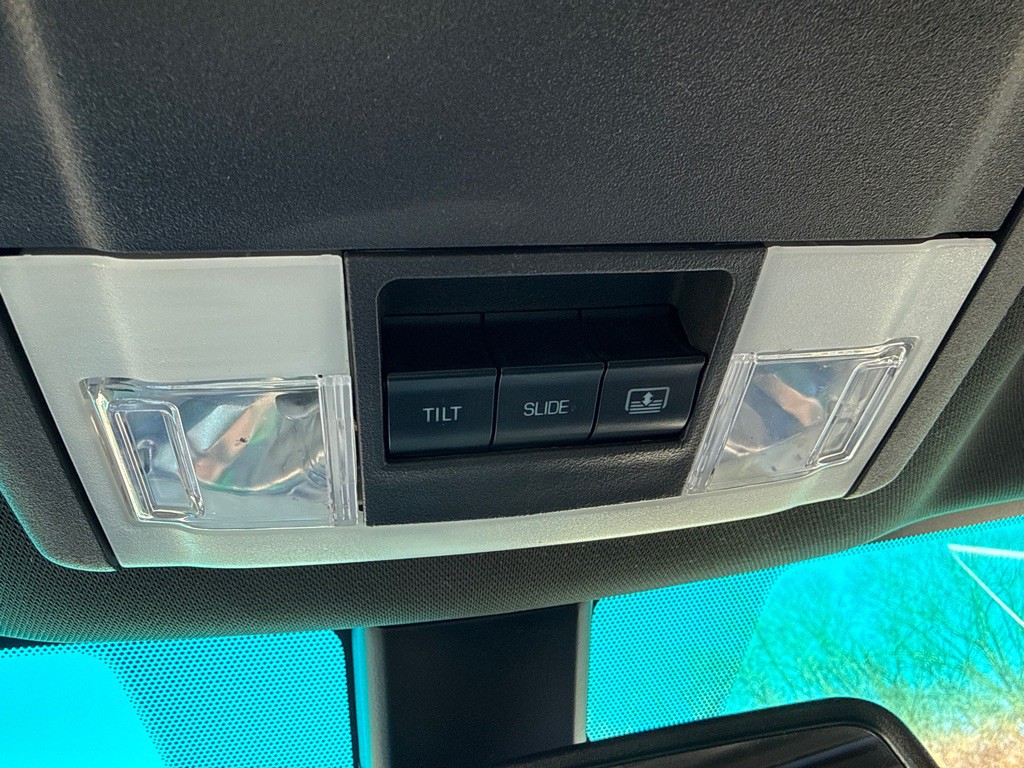 2015 Ford Explorer Image 19