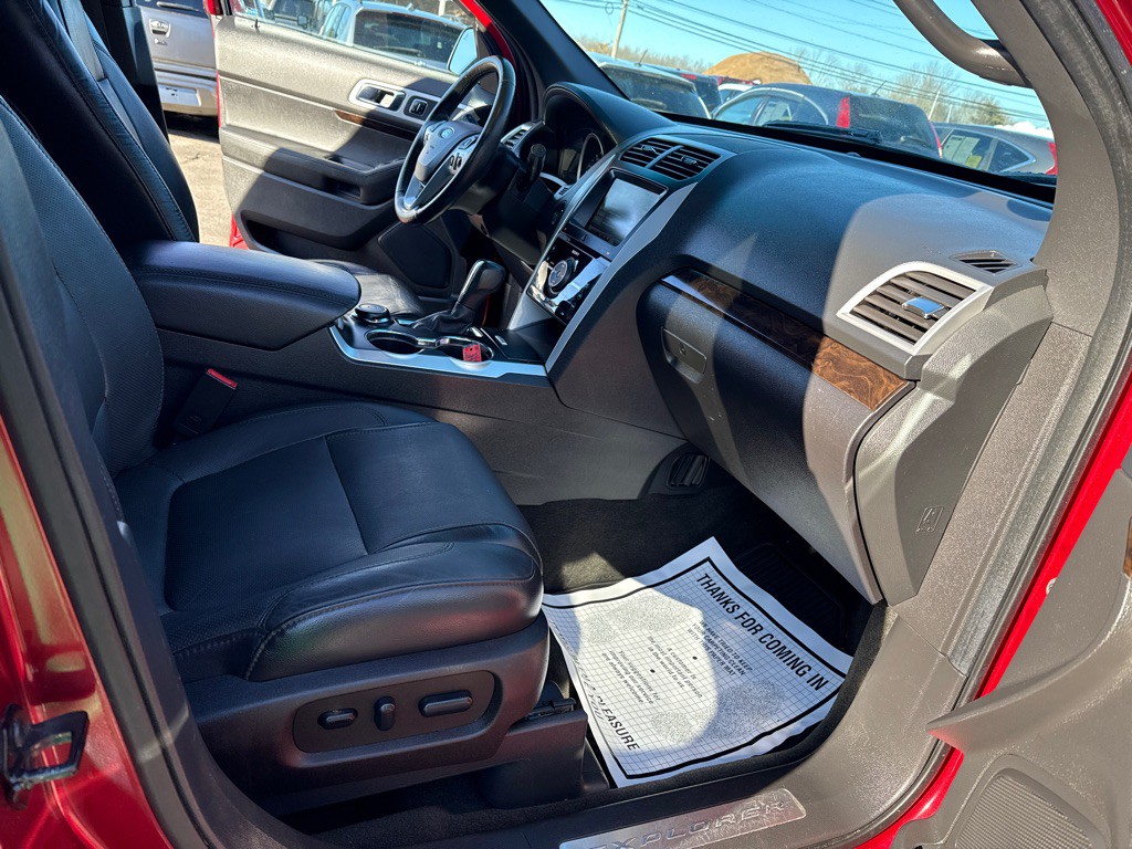 2015 Ford Explorer Image 31
