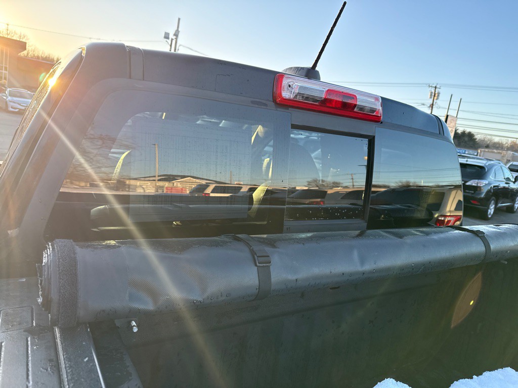 2016 GMC Canyon Image 6