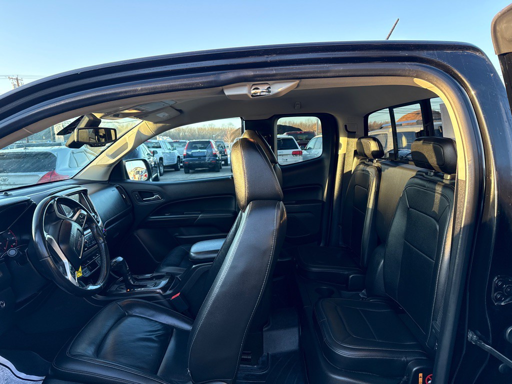 2016 GMC Canyon Image 7