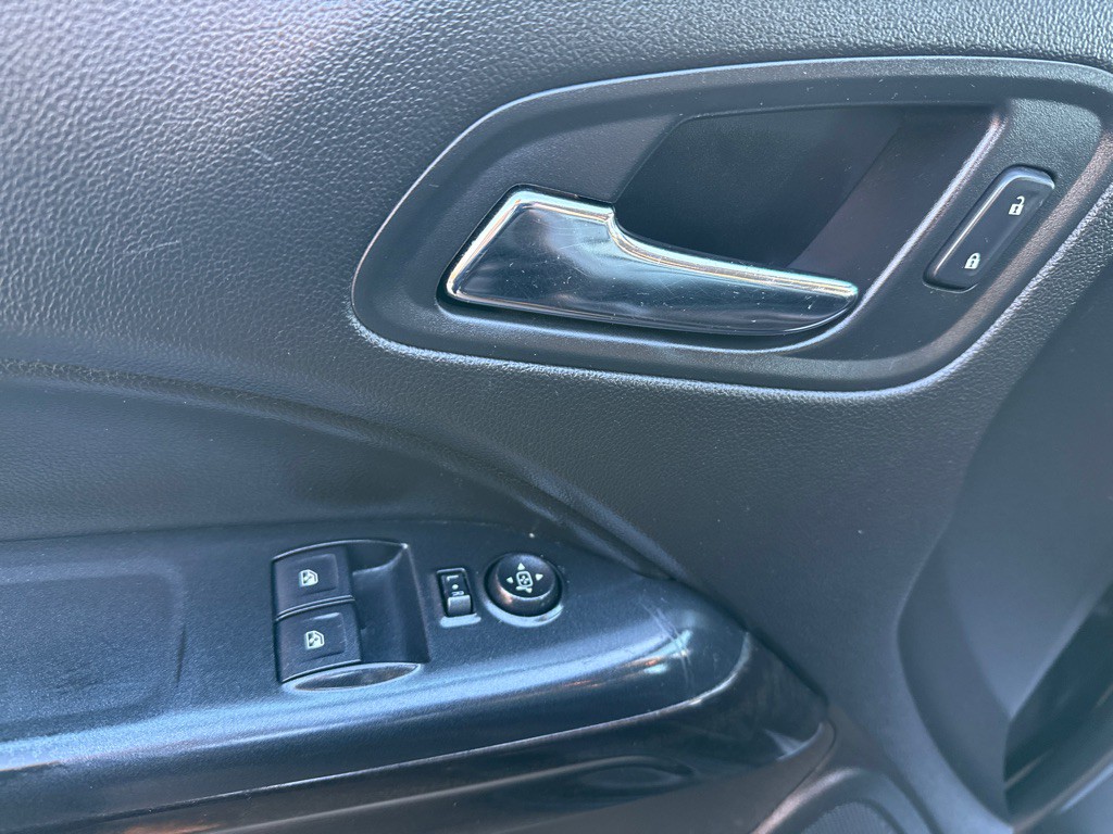 2016 GMC Canyon Image 8