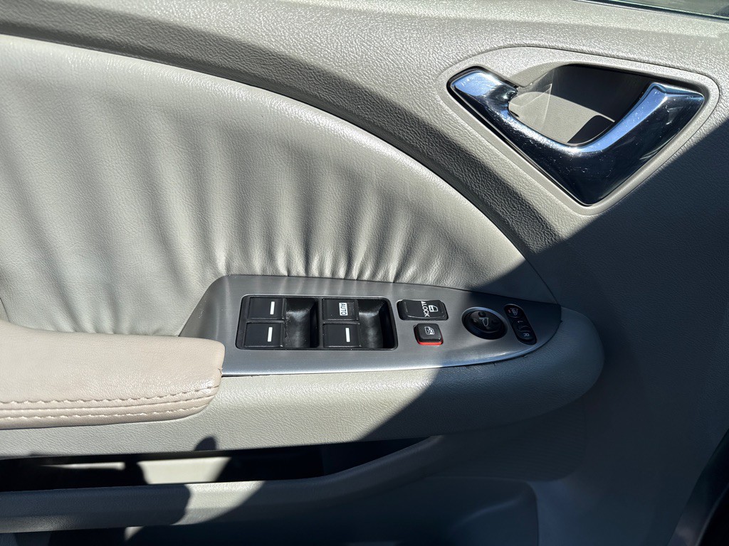 2010 Honda Odyssey Image 7