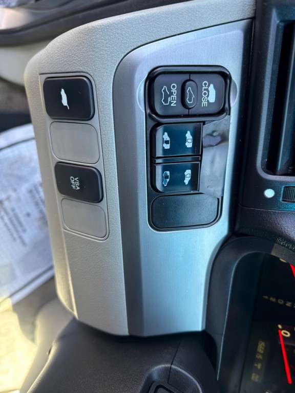 2010 Honda Odyssey Image 8