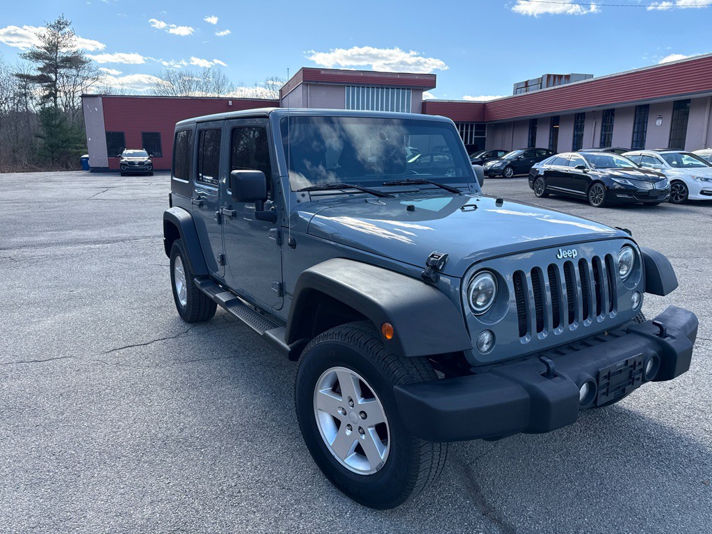 2014 Jeep Wrangler Unlimited Image 2