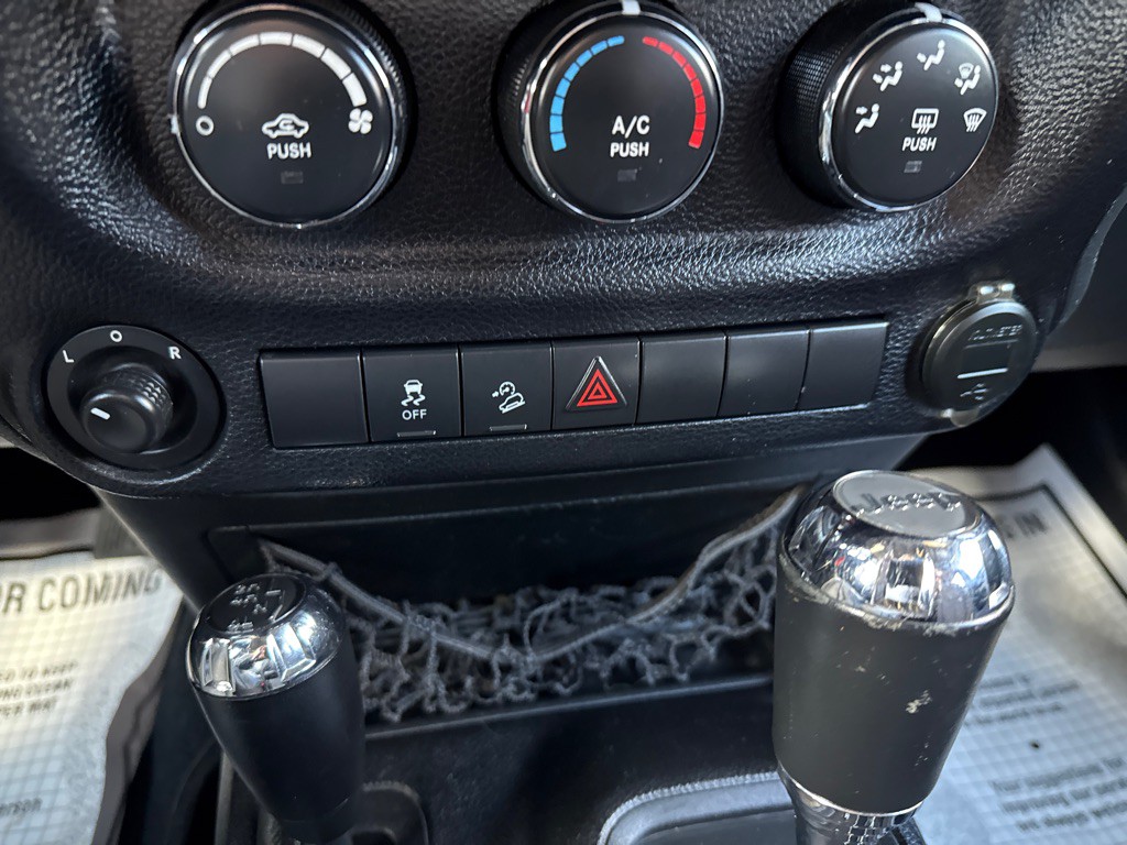 2014 Jeep Wrangler Unlimited Image 11