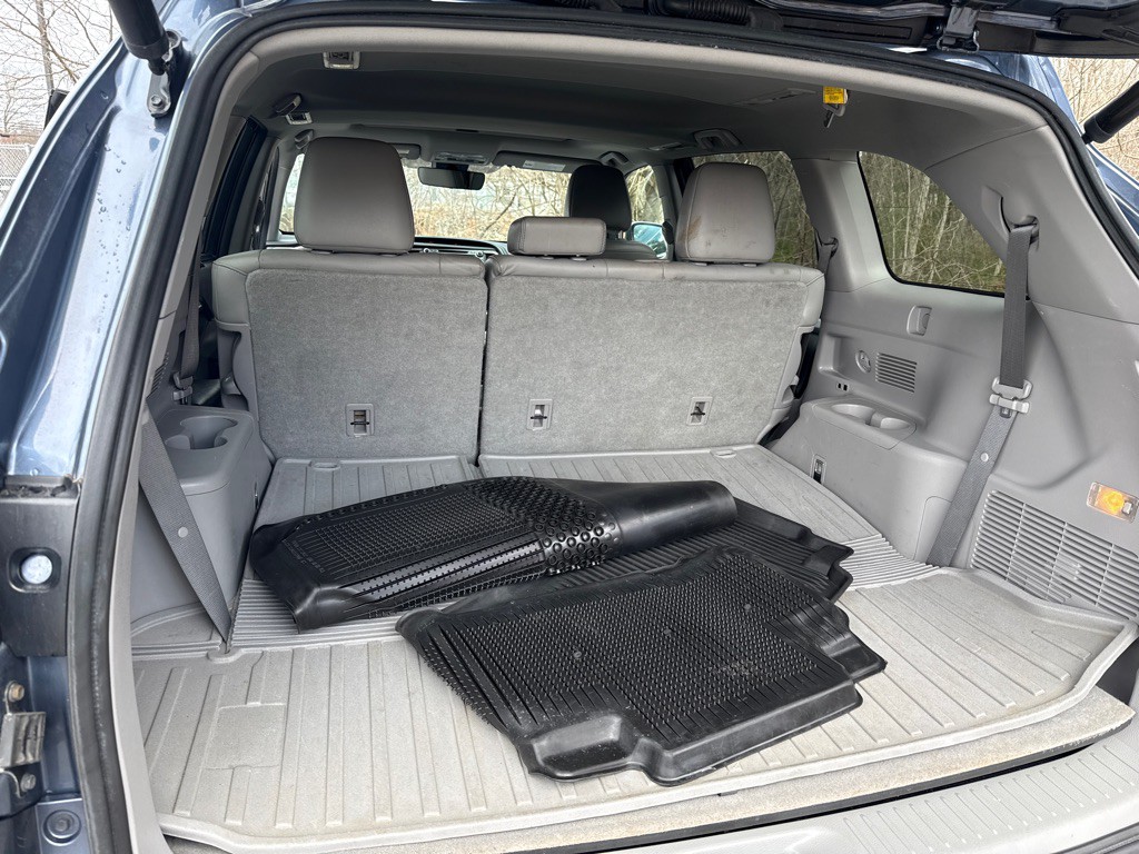 2017 Toyota Highlander Image 26