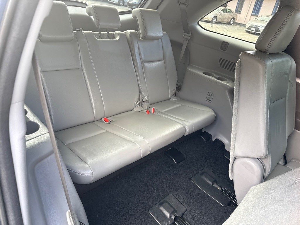 2017 Toyota Highlander Image 33