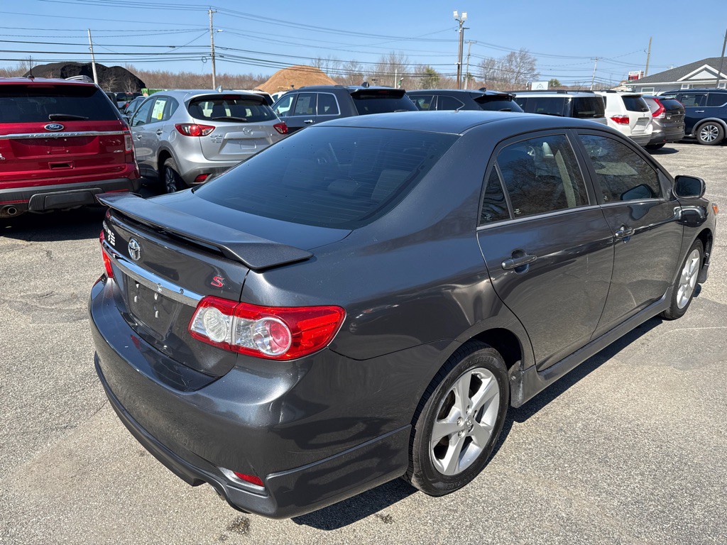 2012 Toyota Corolla Image 3