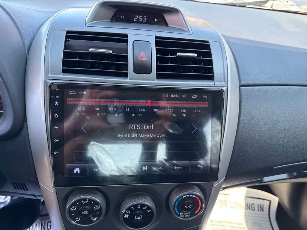 2012 Toyota Corolla Image 10