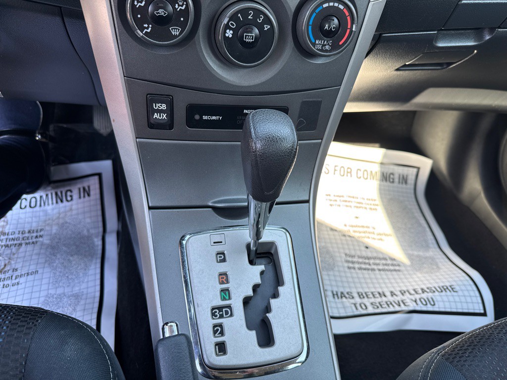 2012 Toyota Corolla Image 13