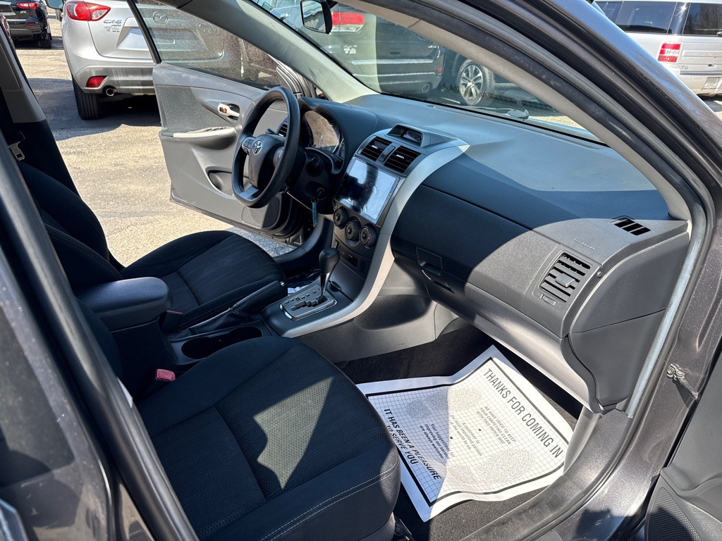 2012 Toyota Corolla Image 21