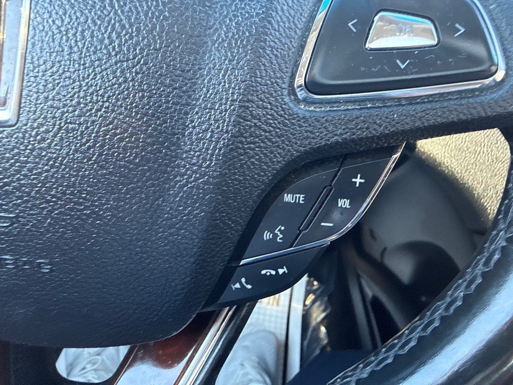2016 Lincoln MKZ Image 11