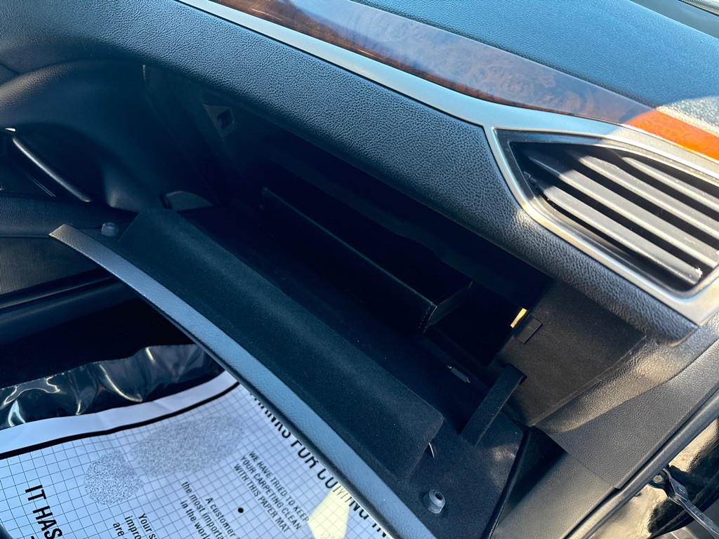 2016 Lincoln MKZ Image 35