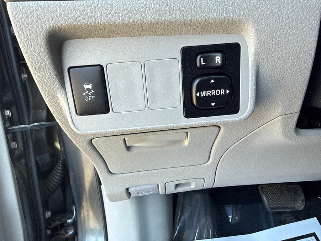 2012 Toyota Corolla Image 7