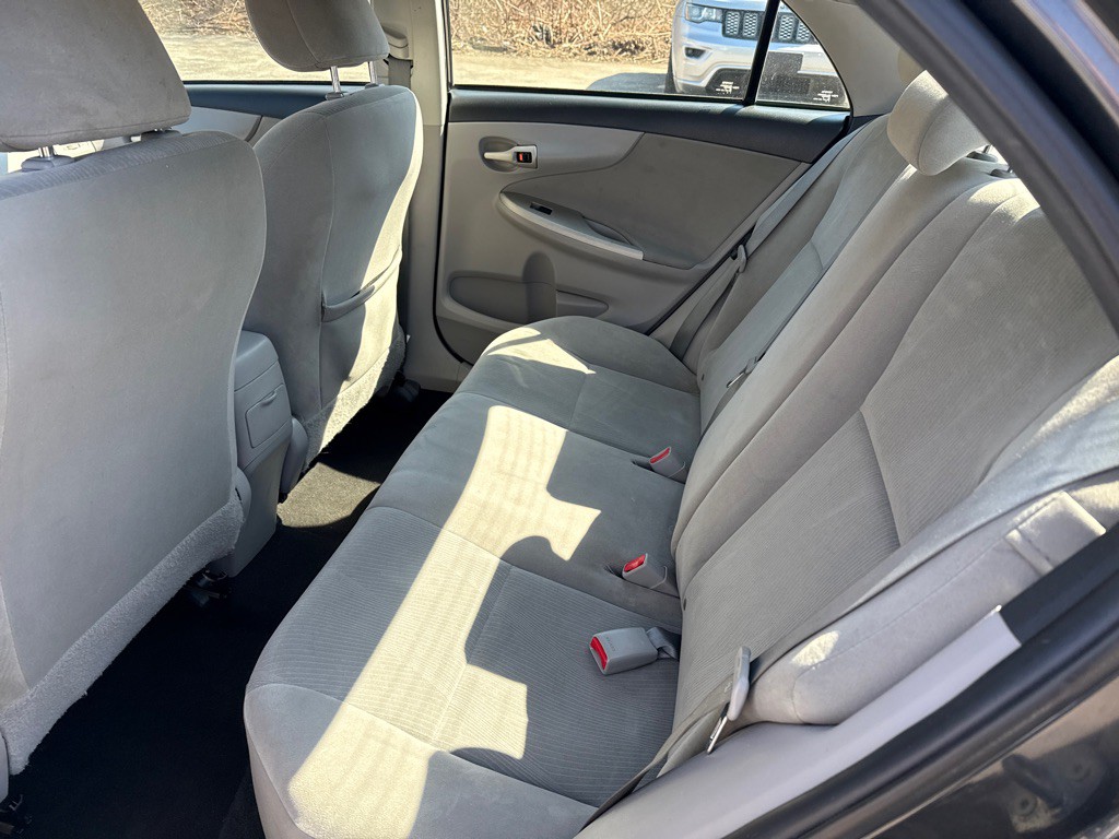 2012 Toyota Corolla Image 14