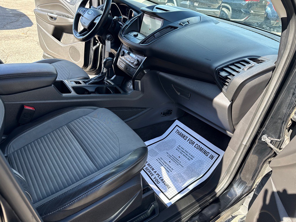 2017 Ford Escape Image 28